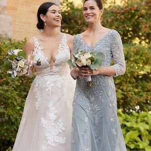 Oleg Cassini Light Blue Beaded Gown 3/4 Sleeve Size 8 $329